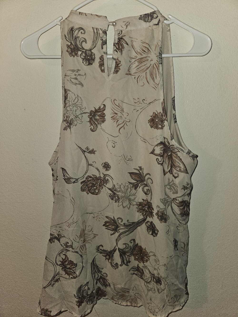 Maurices Womans Floral Sleeveless Blouse Size Xl - Picture 11 of 13